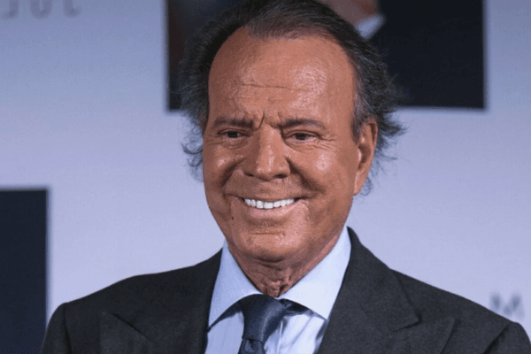 Julio Iglesias net worth
